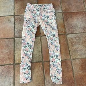 Miss Me floral Cargo skinny jeans size 24